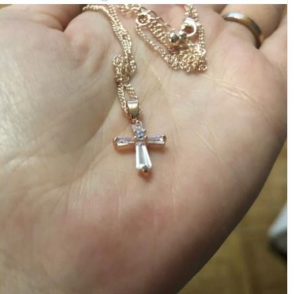 Beautiful Rose Gold Color Cross Pendant Necklace - Picture 6 of 6